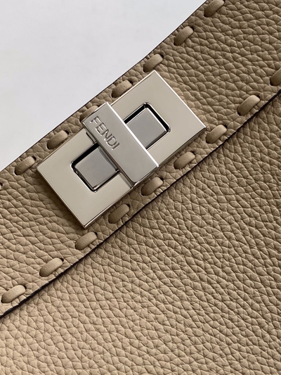 フェンディバッグ全体デザイン